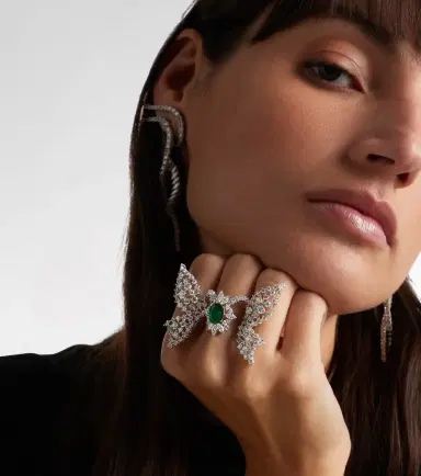 YEPREM Reign Supreme 18kt white gold ring with diamonds and emerald | Thumbnail 4