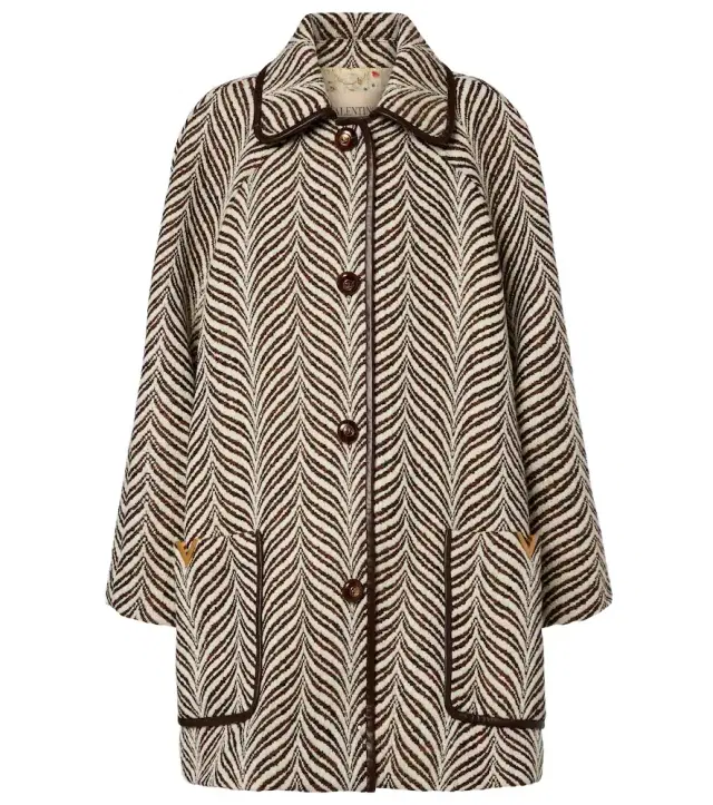 VGold wool and cashmere coat
