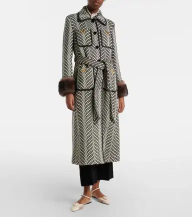 Valentino VGold shearling-trimmed wool-blend coat | Thumbnail 5 Valentino VGold shearling-trimmed wool-blend coat | Thumbnail 5