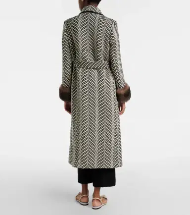 Valentino VGold shearling-trimmed wool-blend coat | Thumbnail 7 Valentino VGold shearling-trimmed wool-blend coat | Thumbnail 7