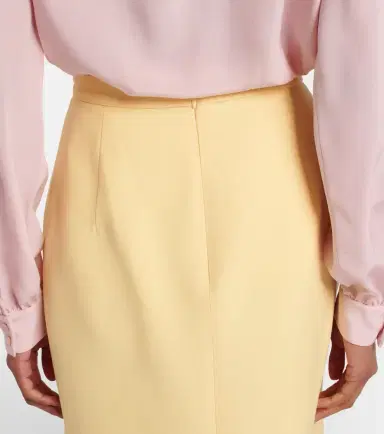 Valentino Crepe Couture feather-trimmed pencil skirt | Thumbnail 2