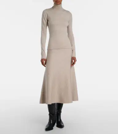 Gabriela Hearst Wool, cashmere, and silk turtleneck top | Thumbnail 3