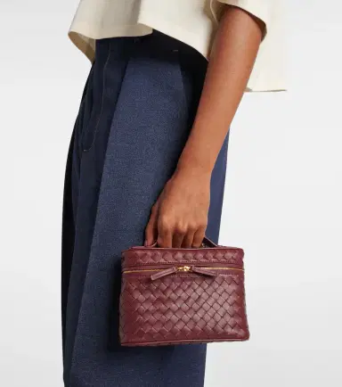 Bottega Veneta Bang Bang Small leather vanity bag | Thumbnail 6