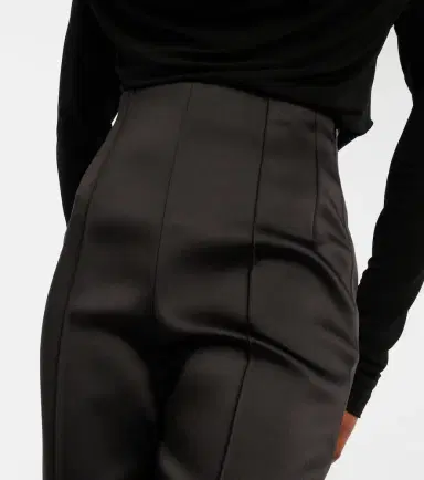 Wardrobe.NYC Wardrobe. NYC High-rise tapered pants | Thumbnail 5 Wardrobe.NYC Wardrobe. NYC High-rise tapered pants | Thumbnail 5