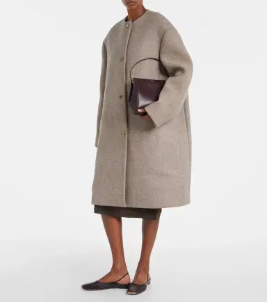 Calvin Klein Collection Tina Medium leather shoulder bag | Thumbnail 6 Calvin Klein Collection Tina Medium leather shoulder bag | Thumbnail 6