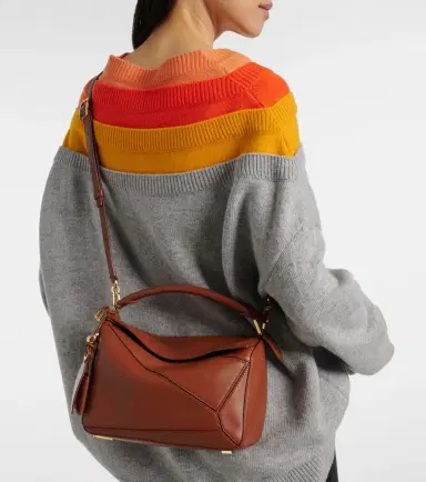 Loewe Featherlight Puzzle Small leather top-handle bag | Thumbnail 5 Loewe Featherlight Puzzle Small leather top-handle bag | Thumbnail 5