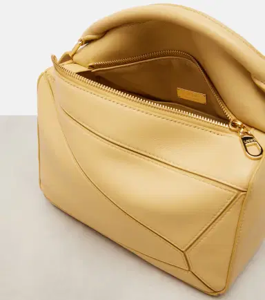 Loewe Featherlight Puzzle Large leather top-handle bag | Thumbnail 3 Loewe Featherlight Puzzle Large leather top-handle bag | Thumbnail 3