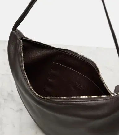 The Row Izzy Small leather shoulder bag | Thumbnail 4 The Row Izzy Small leather shoulder bag | Thumbnail 4