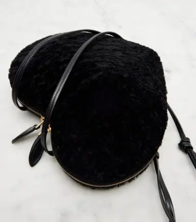 Alaïa Alaïa Le Coeur Small shearling crossbody bag | Thumbnail 3 Alaïa Alaïa Le Coeur Small shearling crossbody bag | Thumbnail 3