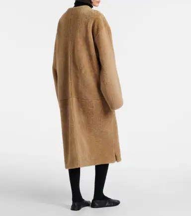 The Row Narol shearling coat | Thumbnail 3