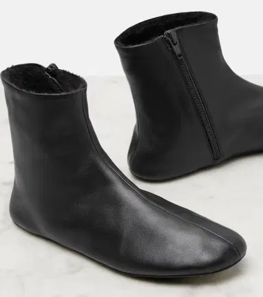 The Row Stella shearling-lined leather ankle boots | Thumbnail 3