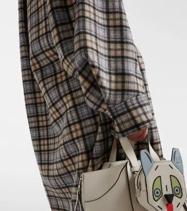 Loewe Reversible wool and cashmere coat | Thumbnail 4