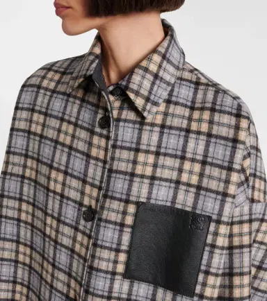 Loewe Reversible wool and cashmere coat | Thumbnail 6