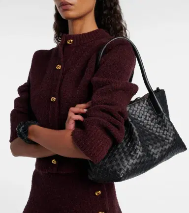 Bottega Veneta Pinacoteca Small reversible leather tote bag | Thumbnail 8 Bottega Veneta Pinacoteca Small reversible leather tote bag | Thumbnail 8
