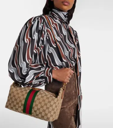 Gucci Vanity GG Canvas Medium top-handle bag | Thumbnail 5 Gucci Vanity GG Canvas Medium top-handle bag | Thumbnail 5