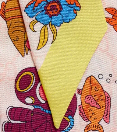 Gucci Printed silk twill scarf | Thumbnail 3