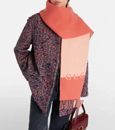 Gucci Logo wool and cashmere scarf | Thumbnail 5