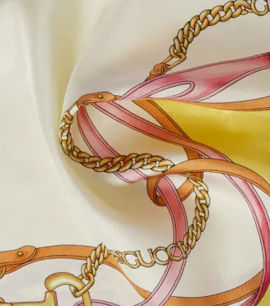 Gucci Printed silk twill scarf | Thumbnail 3