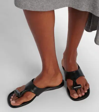 Loewe Toggle leather thong sandals | Thumbnail 5