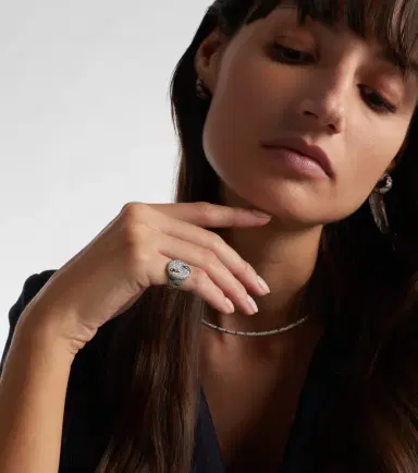 Yvonne Léon Yvonne Léon Zèbre 18kt white gold pinky ring with diamonds | Thumbnail 4