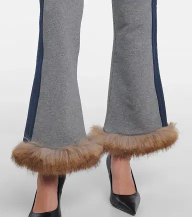 Balenciaga Embroidered low-rise cotton capri pants | Thumbnail 3 Balenciaga Embroidered low-rise cotton capri pants | Thumbnail 3