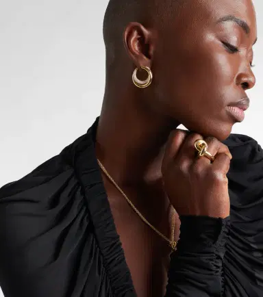 Engelbert Infinity Loop Medium 18kt gold earrings with diamonds | Thumbnail 3
