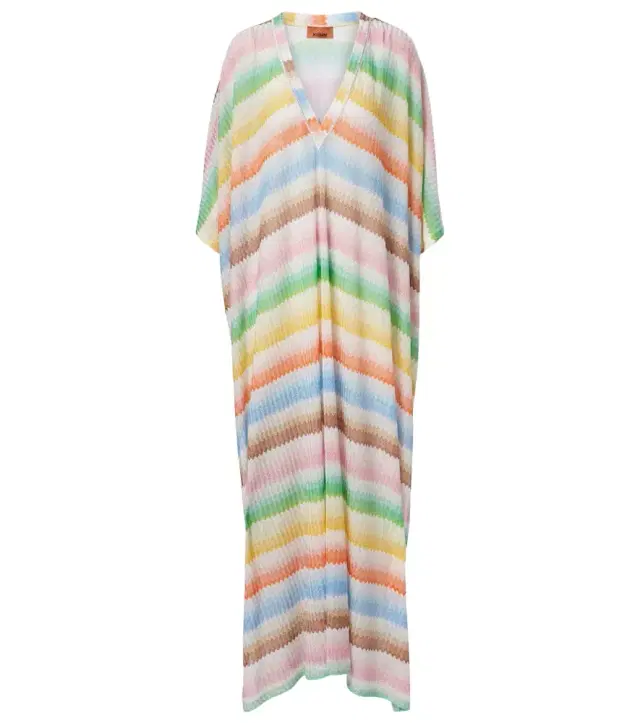 Zigzag knitted beach cover-up