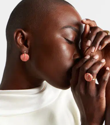 Yvonne Léon Yvonne Léon Coquillage Corail 9kt gold earrings with diamonds and coral | Thumbnail 3