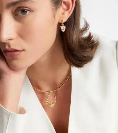 Foundrae 18kt gold pendant with diamonds | Thumbnail 2