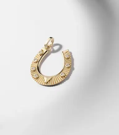 Foundrae 18kt gold pendant with diamonds | Thumbnail 4