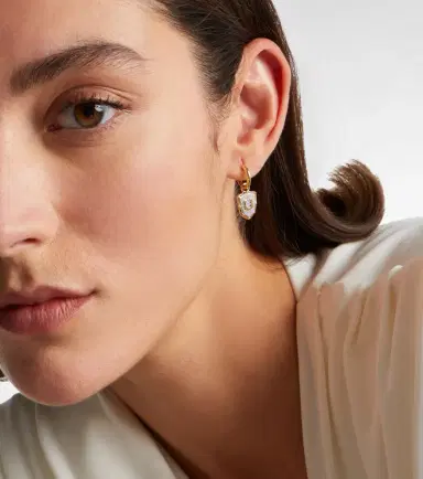 Foundrae Protection Petite Chubby 18kt gold single earring with diamonds | Thumbnail 5