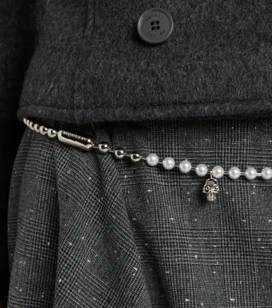 McQueen Skull embellished chain belt | Thumbnail 4