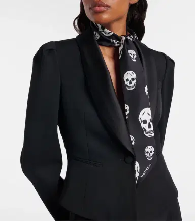 Alexander McQueen Skull silk scarf | Thumbnail 5