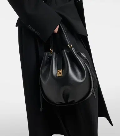 Ferragamo Hug leather bucket bag | Thumbnail 4 Ferragamo Hug leather bucket bag | Thumbnail 4