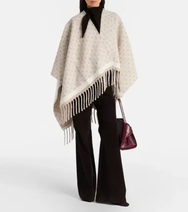 Ferragamo Gancini virgin wool shawl | Thumbnail 2