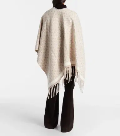 Ferragamo Gancini virgin wool shawl | Thumbnail 4