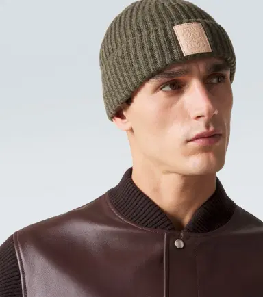 Loewe Logo ribbed-knit cashmere beanie | Thumbnail 4 Loewe Logo ribbed-knit cashmere beanie | Thumbnail 4