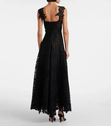 Oscar de la Renta Guipure lace bustier gown | Thumbnail 4