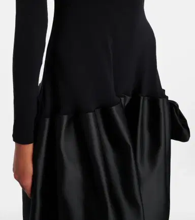 FFORME Catrin duchess satin gown | Thumbnail 3