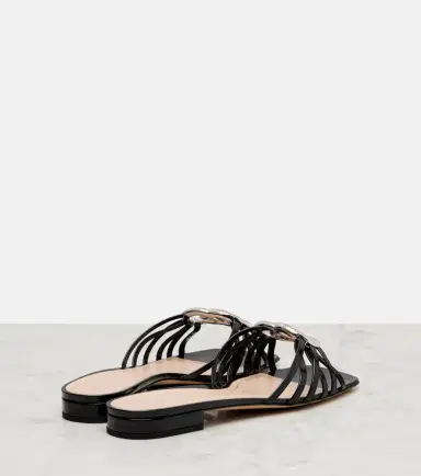 Gucci Interlocking G patent leather sandals | Thumbnail 2