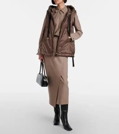 Max Mara The Cube Greengo padded vest | Thumbnail 3
