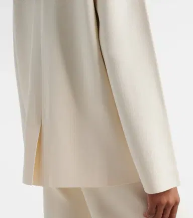 Max Mara Calte double-breasted crêpe blazer | Thumbnail 3