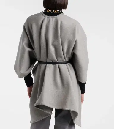 Max Mara Virgin wool cape | Thumbnail 3 Max Mara Virgin wool cape | Thumbnail 3