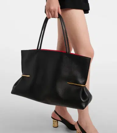 Givenchy Pinch Squeezed Horizontal leather tote bag | Thumbnail 7 Givenchy Pinch Squeezed Horizontal leather tote bag | Thumbnail 7