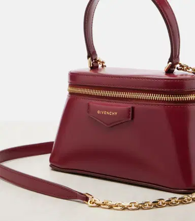 Givenchy Antigona leather vanity bag | Thumbnail 3 Givenchy Antigona leather vanity bag | Thumbnail 3