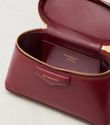 Givenchy Antigona leather vanity bag | Thumbnail 4 Givenchy Antigona leather vanity bag | Thumbnail 4