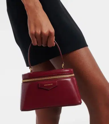 Givenchy Antigona leather vanity bag | Thumbnail 6 Givenchy Antigona leather vanity bag | Thumbnail 6