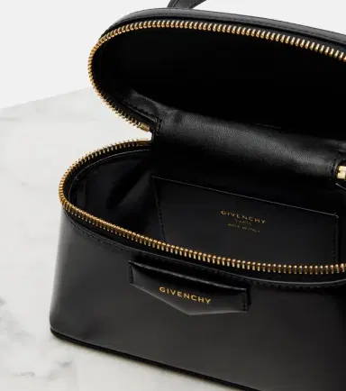 Givenchy Antigona leather vanity bag | Thumbnail 4 Givenchy Antigona leather vanity bag | Thumbnail 4