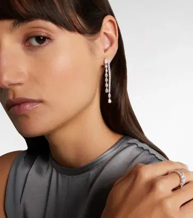Bucherer Fine Jewellery Diamond Twist 18kt white gold drop earrings with diamonds | Thumbnail 3 Bucherer Fine Jewellery Diamond Twist 18kt white gold drop earrings with diamonds | Thumbnail 3