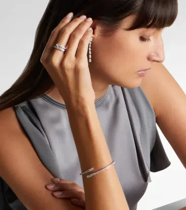 Bucherer Fine Jewellery Classics Twist 18kt white gold bangle with diamonds | Thumbnail 4 Bucherer Fine Jewellery Classics Twist 18kt white gold bangle with diamonds | Thumbnail 4